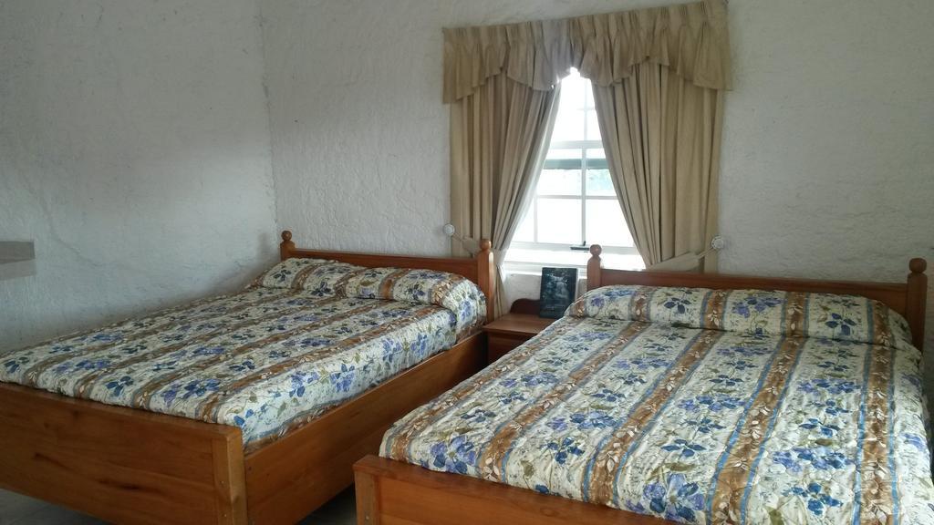 קורוזאל Las Palmas Hotel מראה חיצוני תמונה